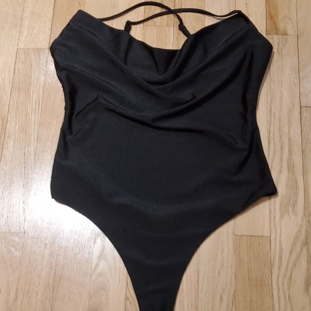 NWOT Bar III Women's Cowlneck Strappy Bodysuit Size M Pit to pit 16" Waist 28"